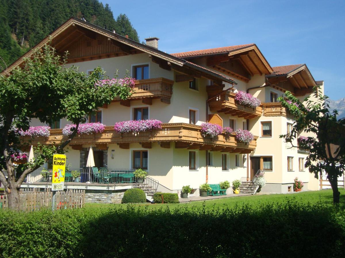 Appartements Schwoagerhof Fugen Bagian luar foto